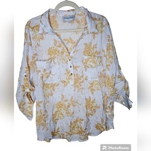 Alex & Parker women's white/gold long-sleeved v-neck top size 1X